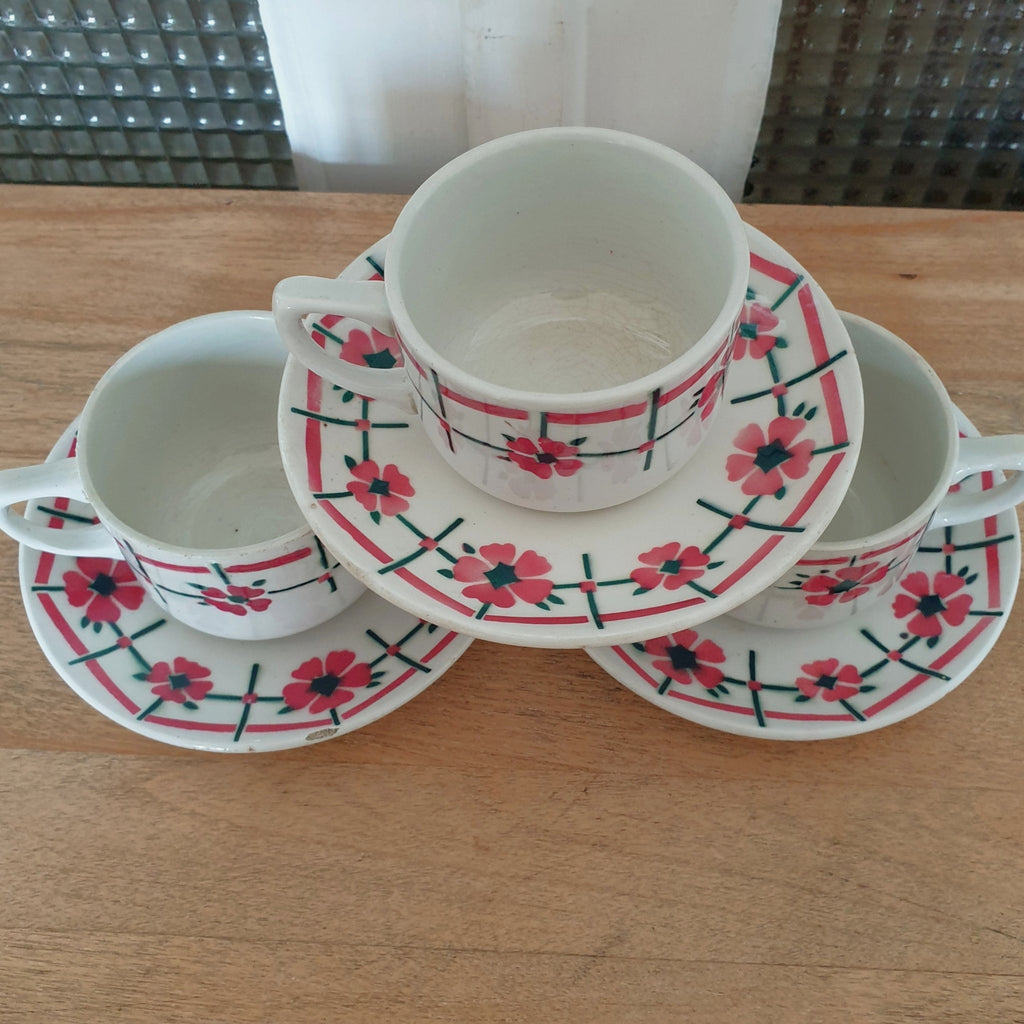 Ensemble de 3 tasses et sous-tasses à café décor Monique de Céranord Saint Amand Nord par Hello Broc brocante en ligne