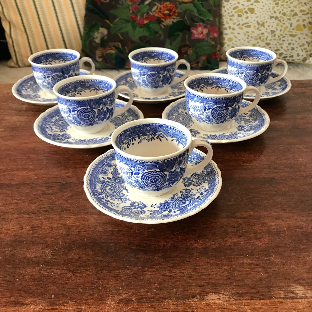 Lot de 6 tasses et soucoupes Villeroy & Boch décor Burgenland bleu par Hello Broc brocante en ligne