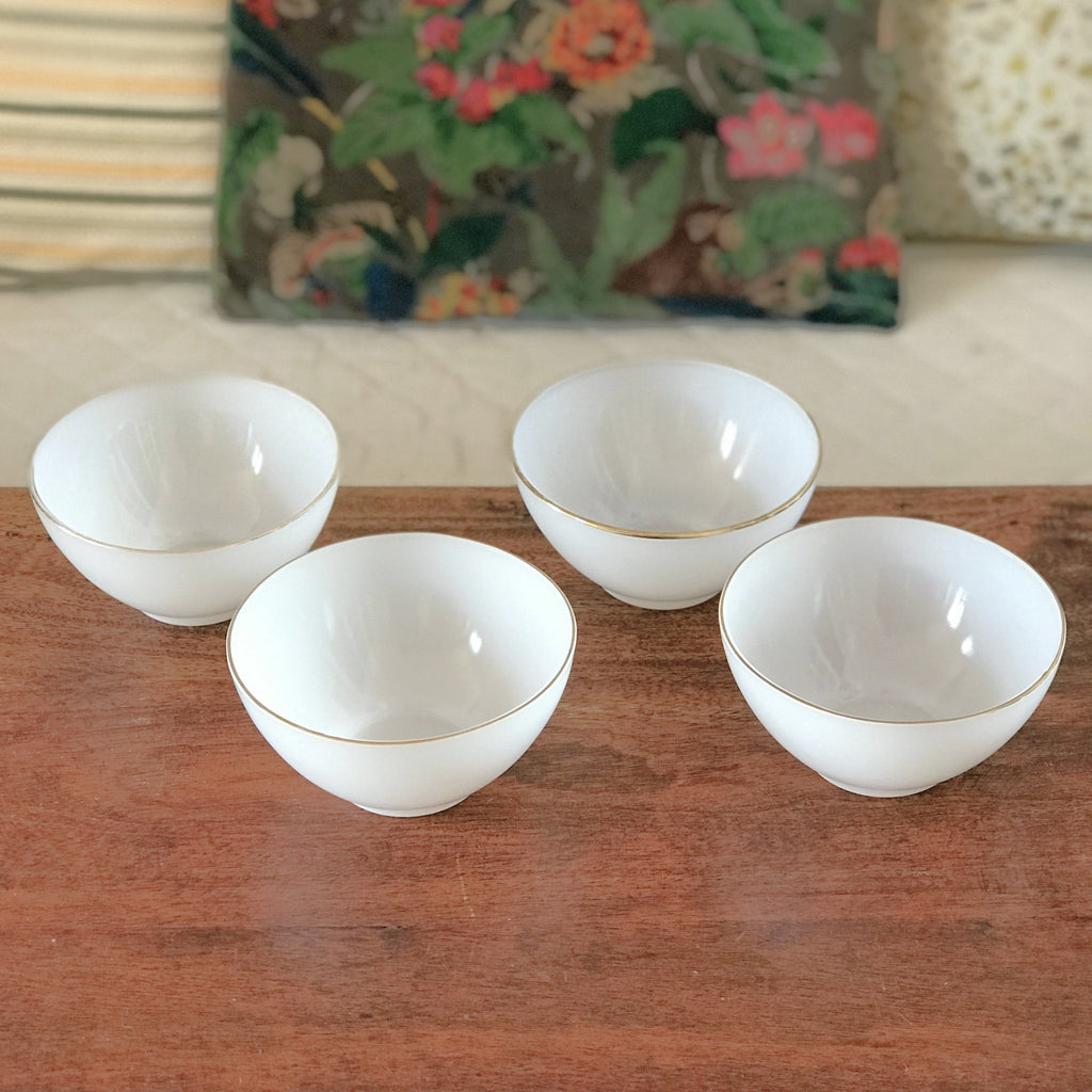 Lot 4 bols Huile Lesieur vintage en verre opalin blanc par Hello Broc brocante en ligne