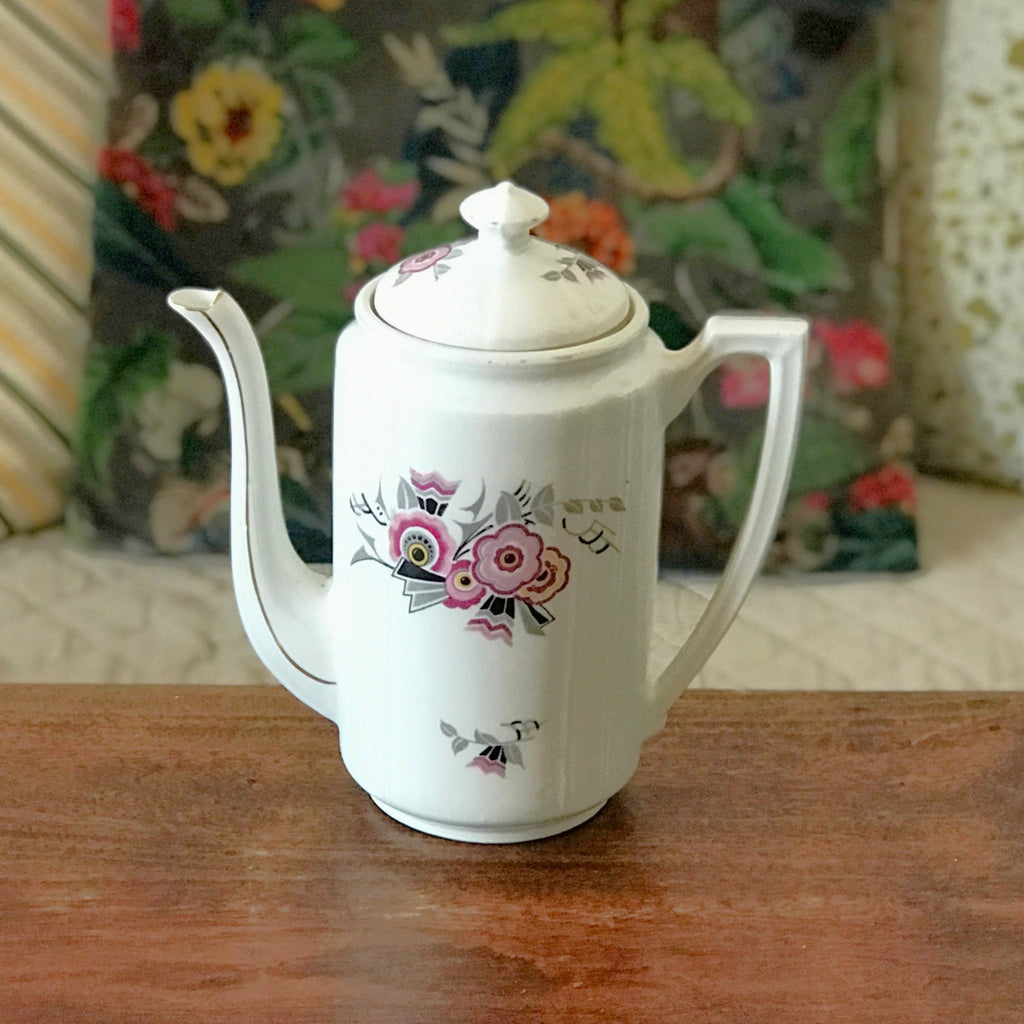 Théière cafetière en porcelaine blanche décor gris et rose fleurs stylisées par Hello Broc brocante en ligne