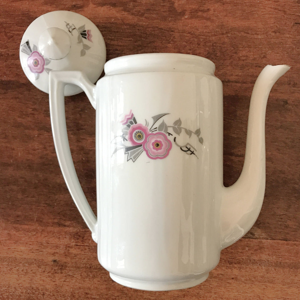 Théière cafetière en porcelaine blanche décor gris et rose fleurs stylisées par Hello Broc brocante en ligne