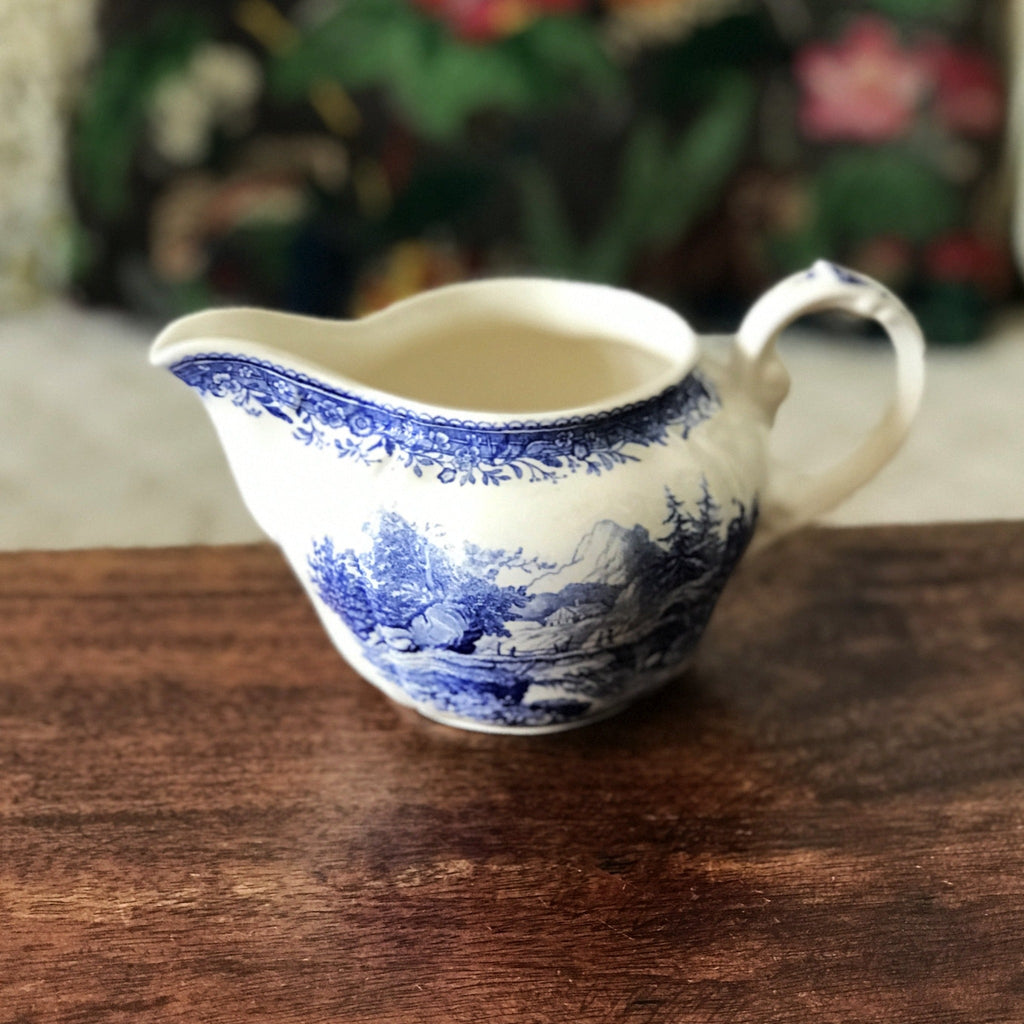Pot à lait crémier Villeroy & Boch décor Burgenland bleu par Hello Broc brocante en ligne