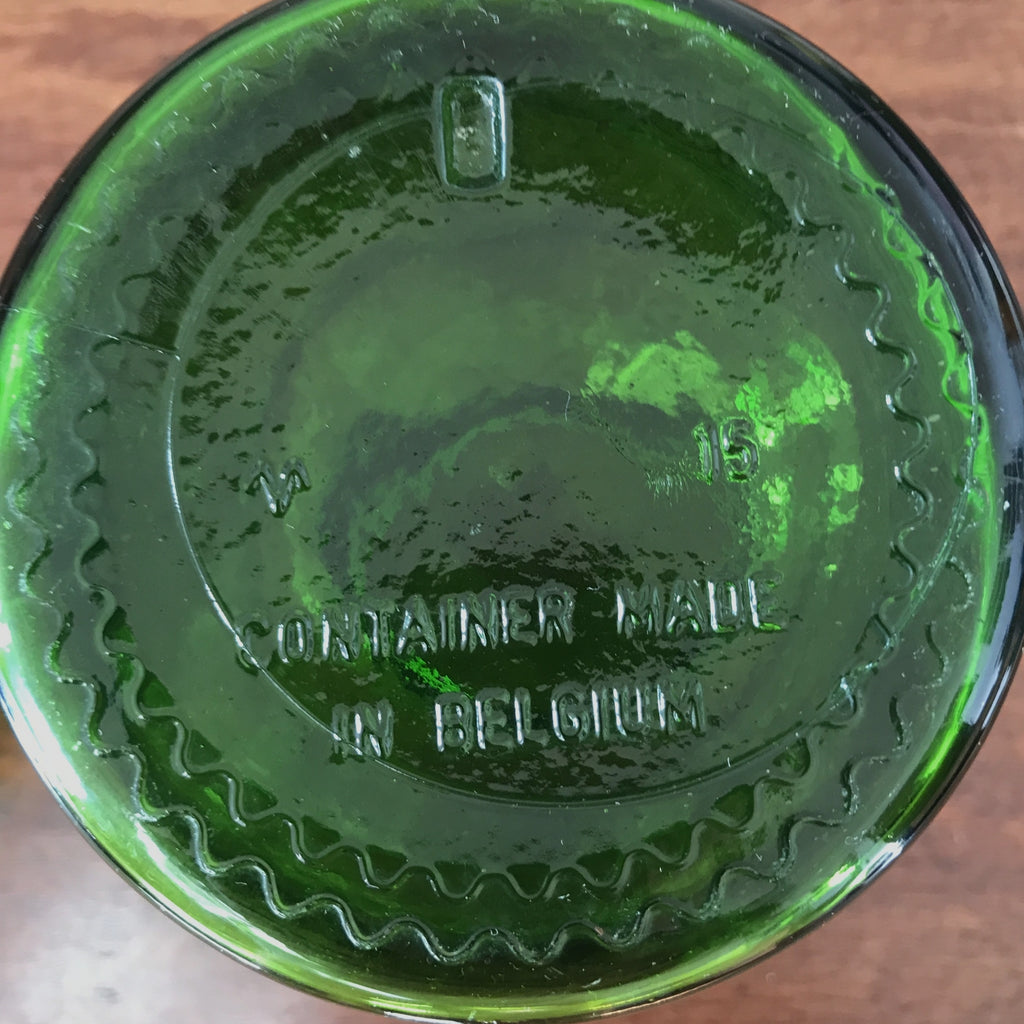 Ancien bocal à café vintage en verre moulé vert et frises imprimées dorées par Hello Broc brocante en ligne