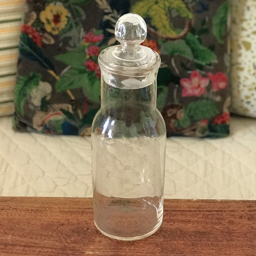 Bocal ancien en verre soufflé avec couvercle au bouton de préhension rond début XXème siècle par Hello Broc brocante en ligne