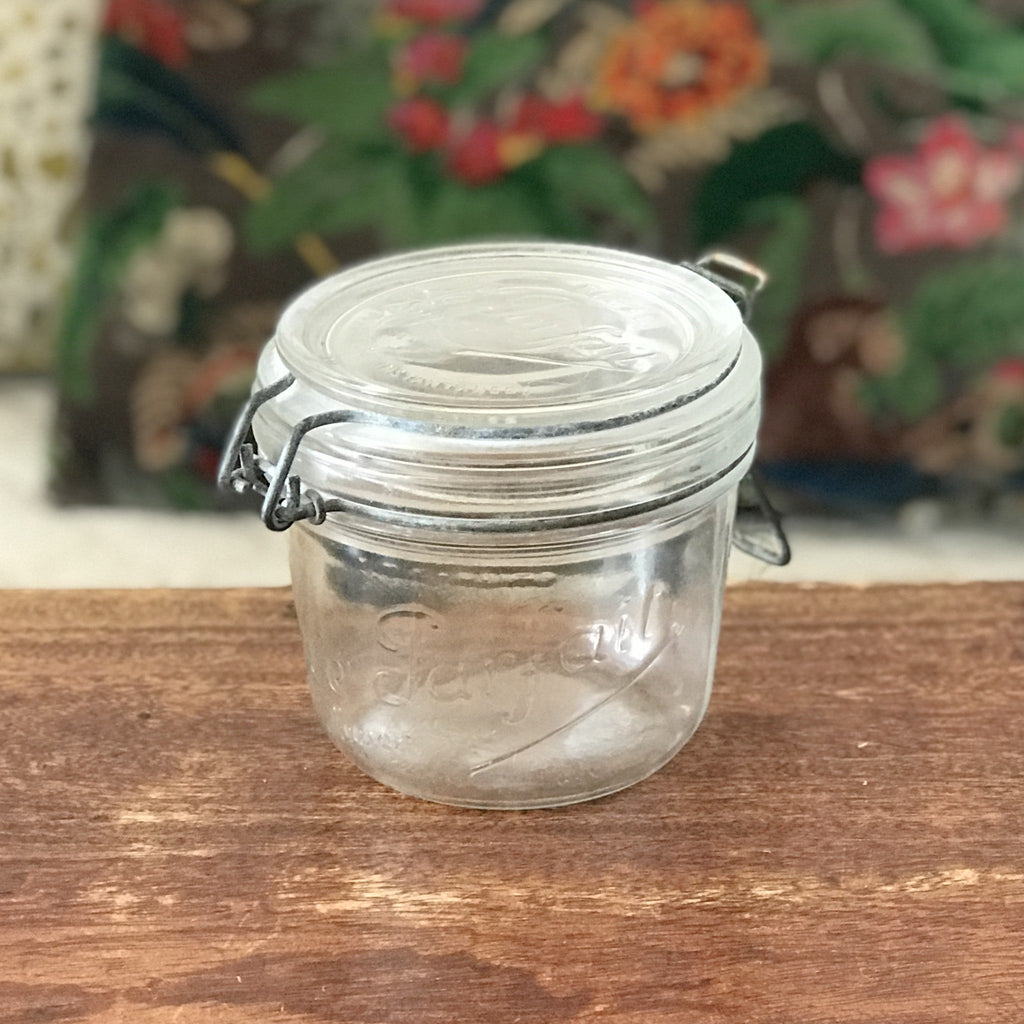 Bocal de conservation ancien en verre moulé Le Parfait contenance 200 ml par Hello Broc brocante en ligne