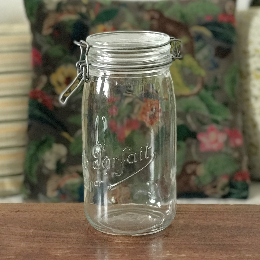 Bocal de conservation ancien en verre moulé Le Parfait contenance 1,5 litre par Hello Broc brocante en ligne