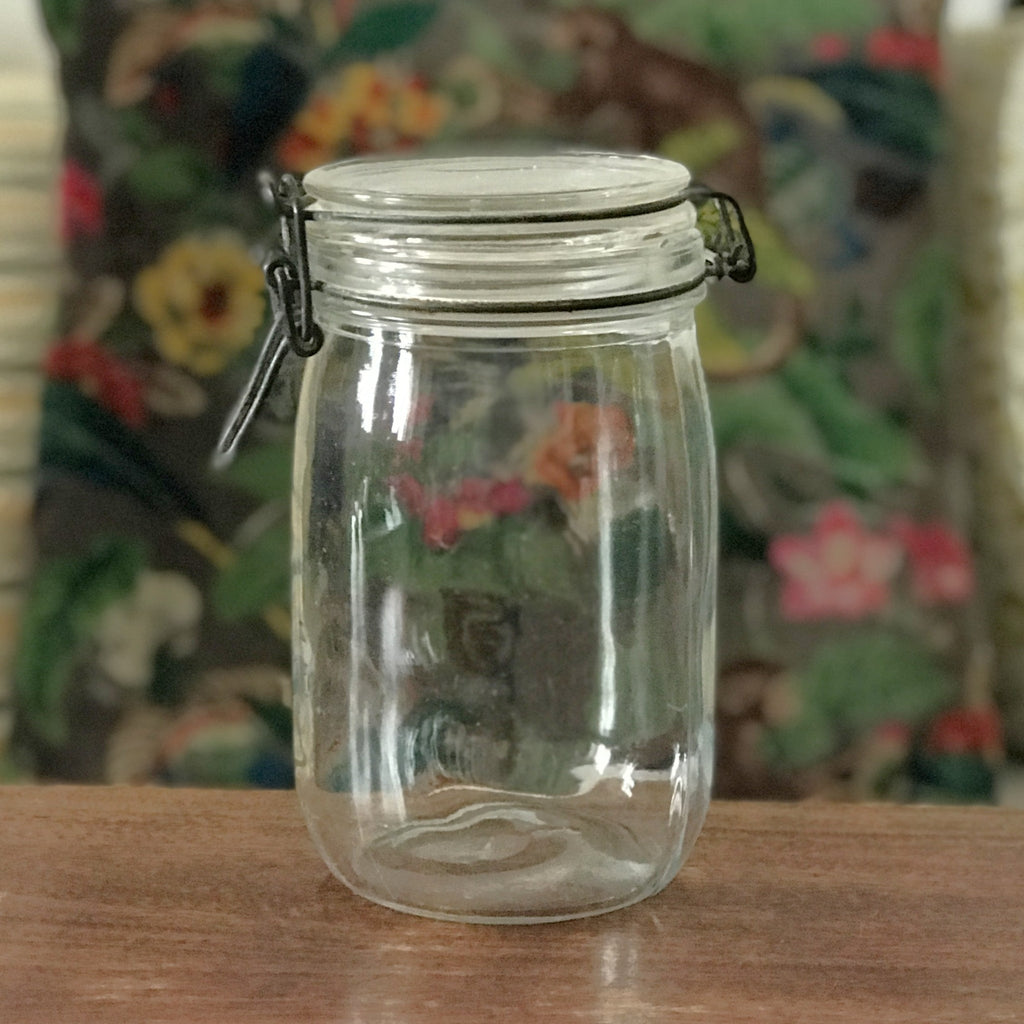 Bocal de conservation ancien en verre moulé Mirbel contenance 1 litre par Hello Broc brocante en ligne