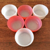 Lot de 6 ramequins publicitaires en verre opalin rouge et blanc vintage par Hello Broc brocante en ligne