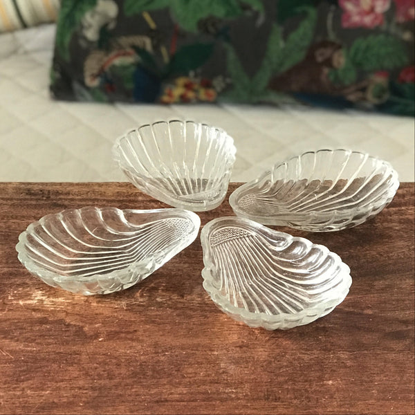 Ensemble de 4 coupelles ou ramequins en verre moulé forme coquillage - Hello Broc