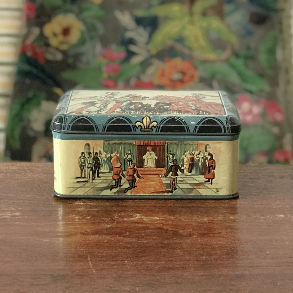 Boîte ancienne rectangulaire vintage en métal Biscuiterie Damoiseau par Hello Broc brocante en ligne