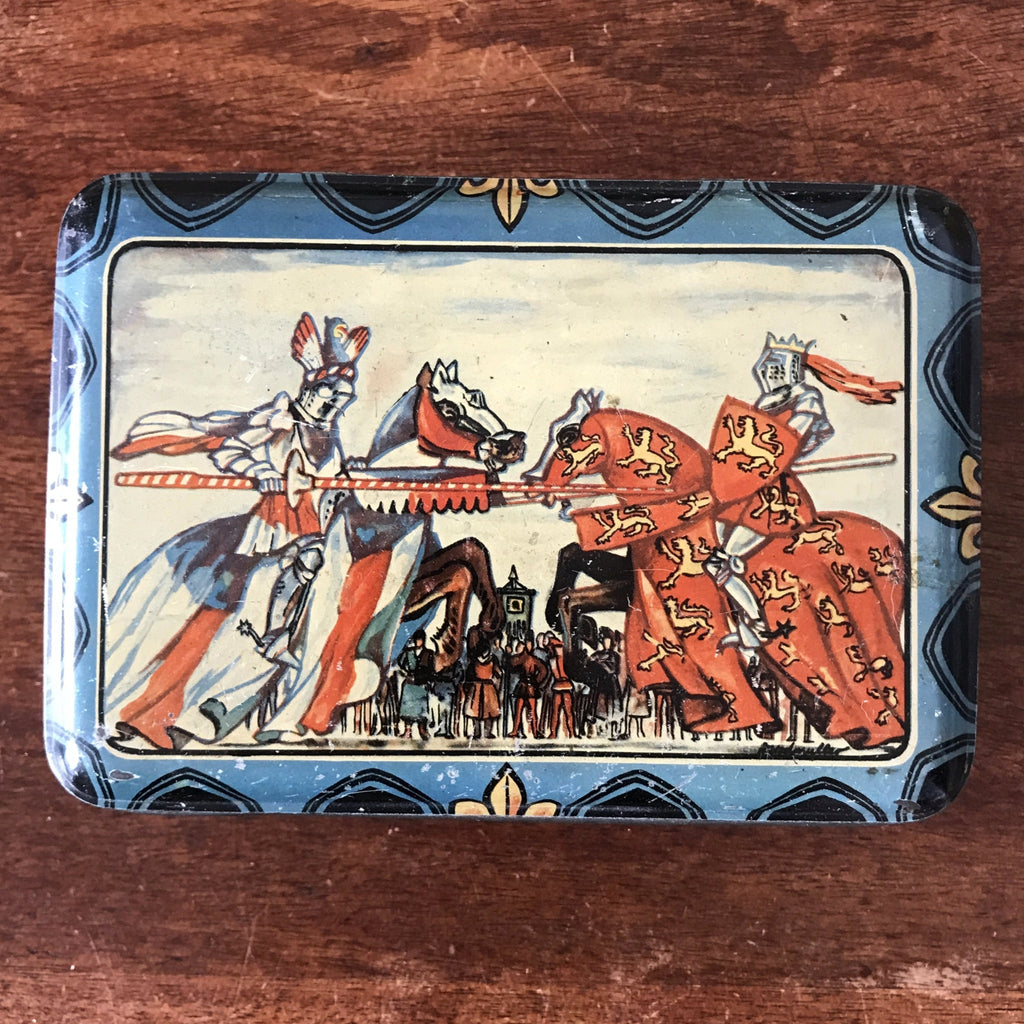 Boîte ancienne rectangulaire vintage en métal Biscuiterie Damoiseau par Hello Broc brocante en ligne