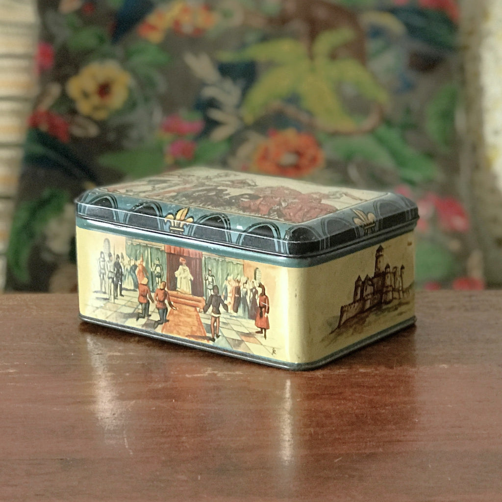 Boîte ancienne rectangulaire vintage en métal Biscuiterie Damoiseau par Hello Broc brocante en ligne