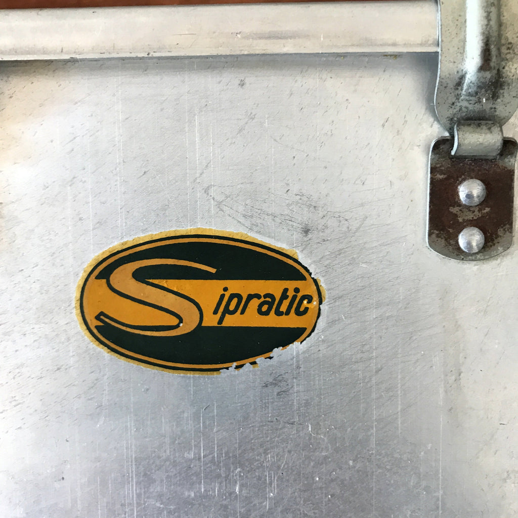 Boîte métallique décorative vintage rectangulaire Sipratic par Hello Broc brocante en ligne