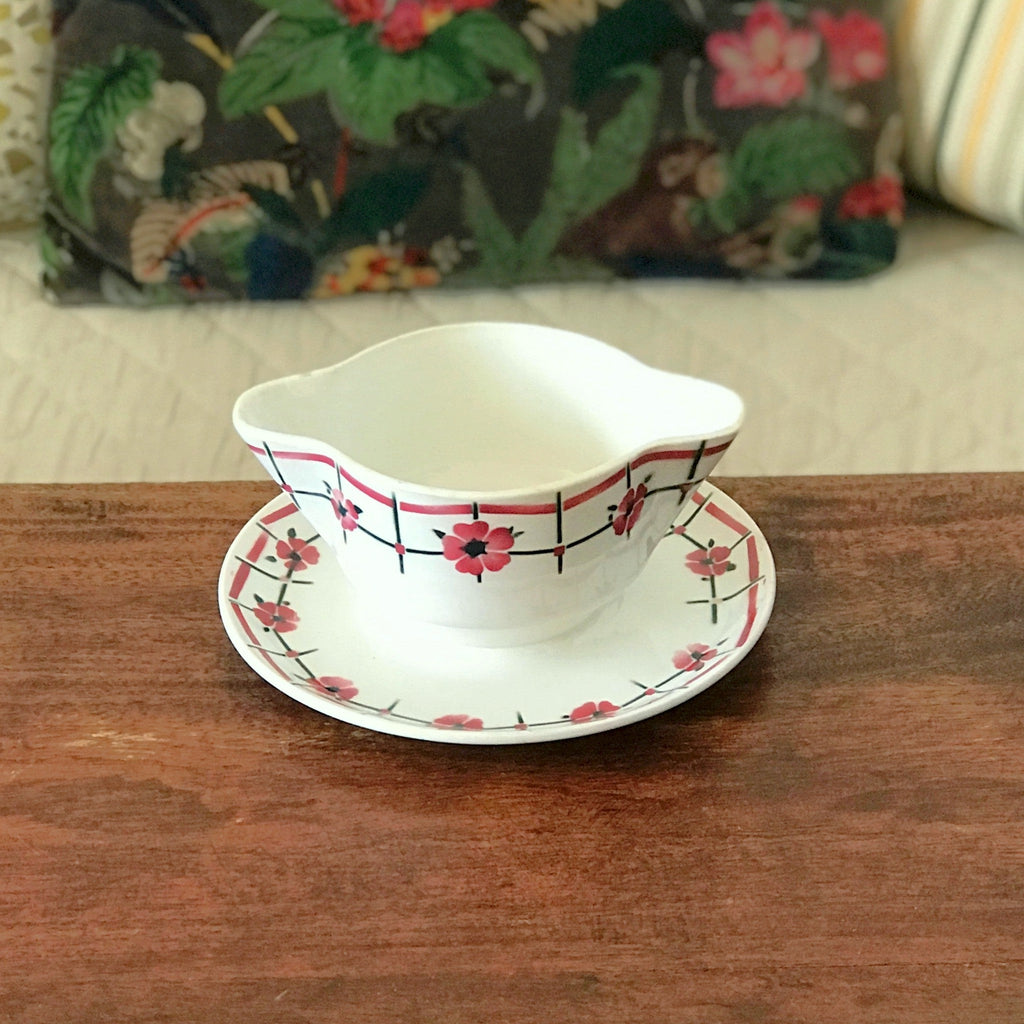 Saucière en faïence de Céranord Saint Amand Nord modèle Monique par Hello Broc brocante en ligne