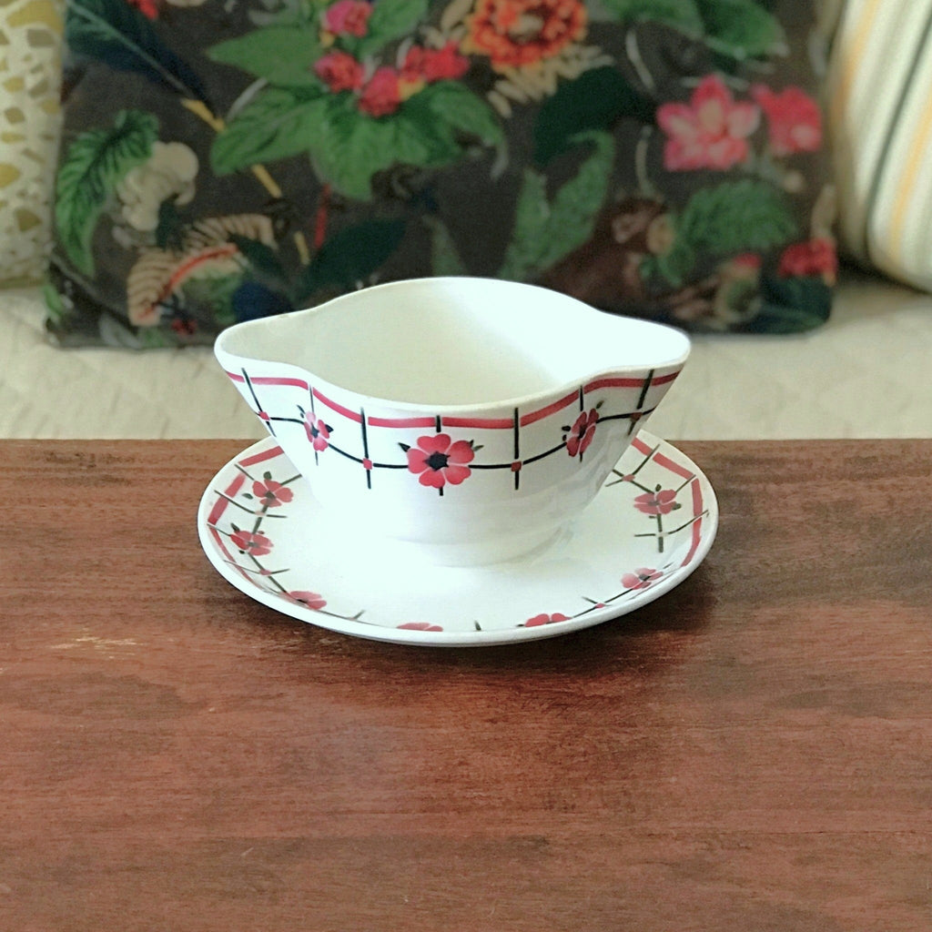 Saucière en faïence de Céranord Saint Amand Nord modèle Monique par Hello Broc brocante en ligne