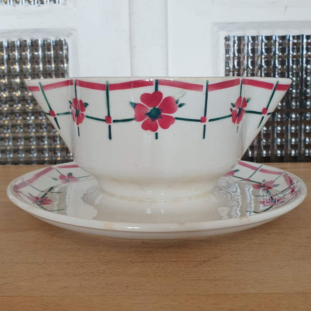 Saucière en faïence de Céranord Saint Amand Nord modèle Monique par Hello Broc brocante en ligne