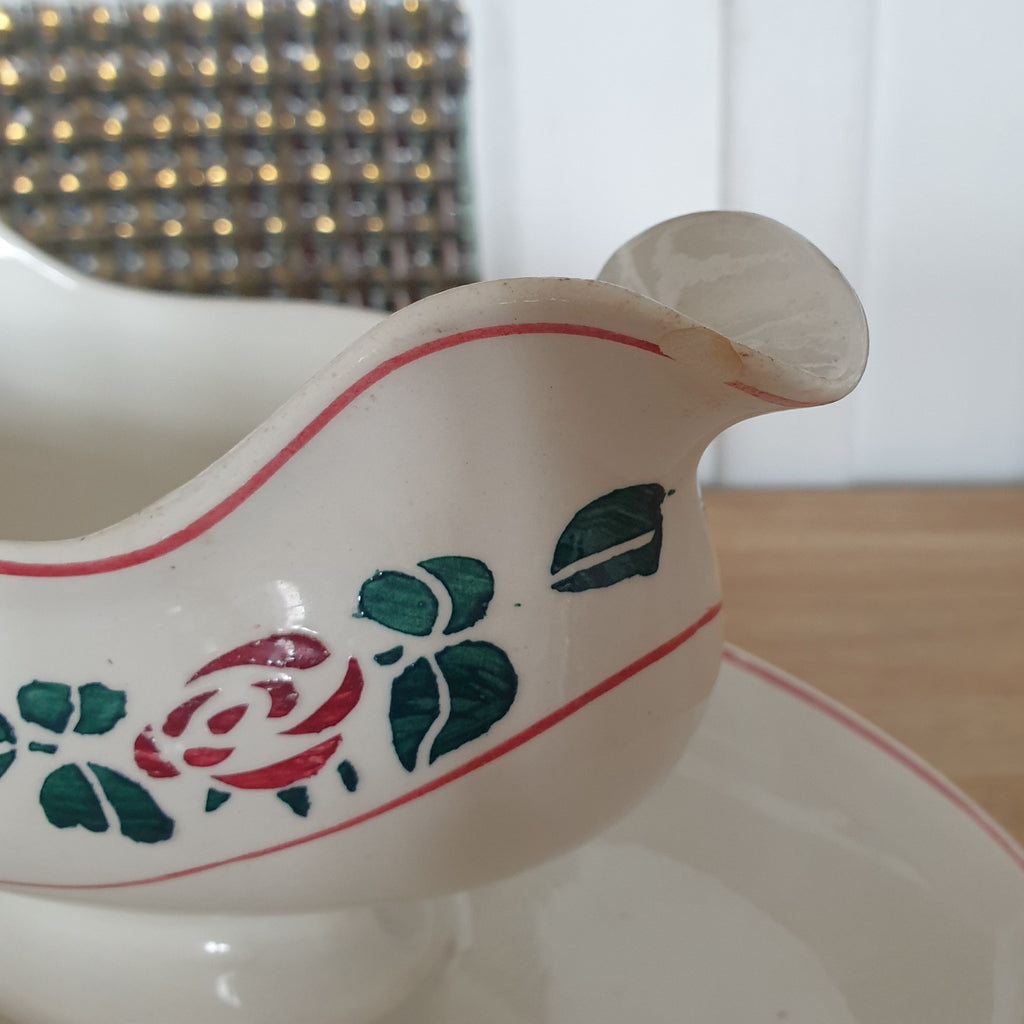 Saucière sur piédouche Digoin Sarreguemines décor Printemps par Hello Broc brocante en ligne