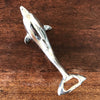 Décapsuleur et ouvre-bouteille en métal forme dauphin par Hello Broc brocante en ligne