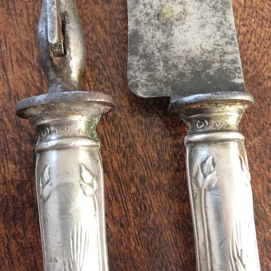 Ensemble de couverts de service en argenté fourré : couteau et fourchette fin XIXème début XXème siècle par Hello Broc brocante en ligne