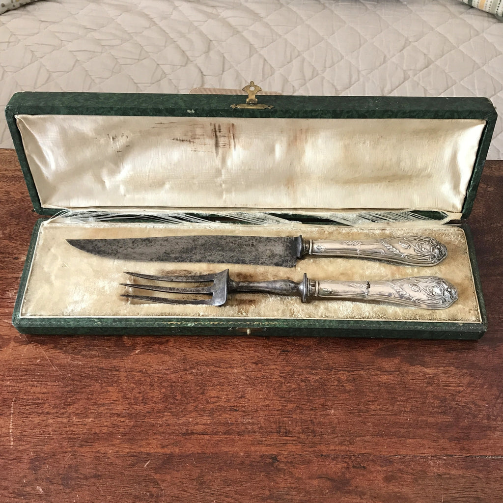 Ensemble de couverts de service en argenté fourré : couteau et fourchette fin XIXème début XXème siècle par Hello Broc brocante en ligne