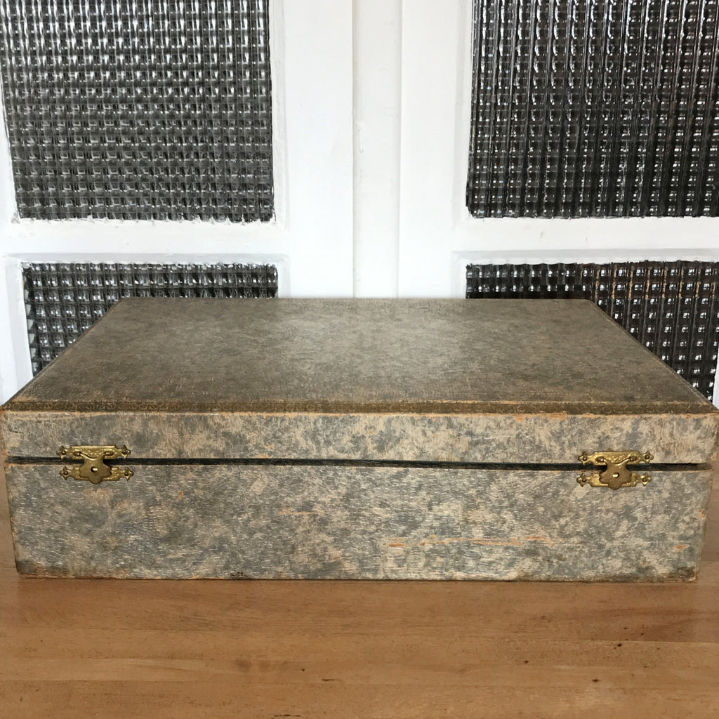 Service à gigot et à salade couverts ancien Coutellerie Delaire Art Nouveau métal et manches en corne par Hello Broc brocante en ligne