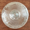 Sucrier bonbonnière sur pied en verre moulé incolore décor fruits et feuillages par Hello Broc brocante en ligne