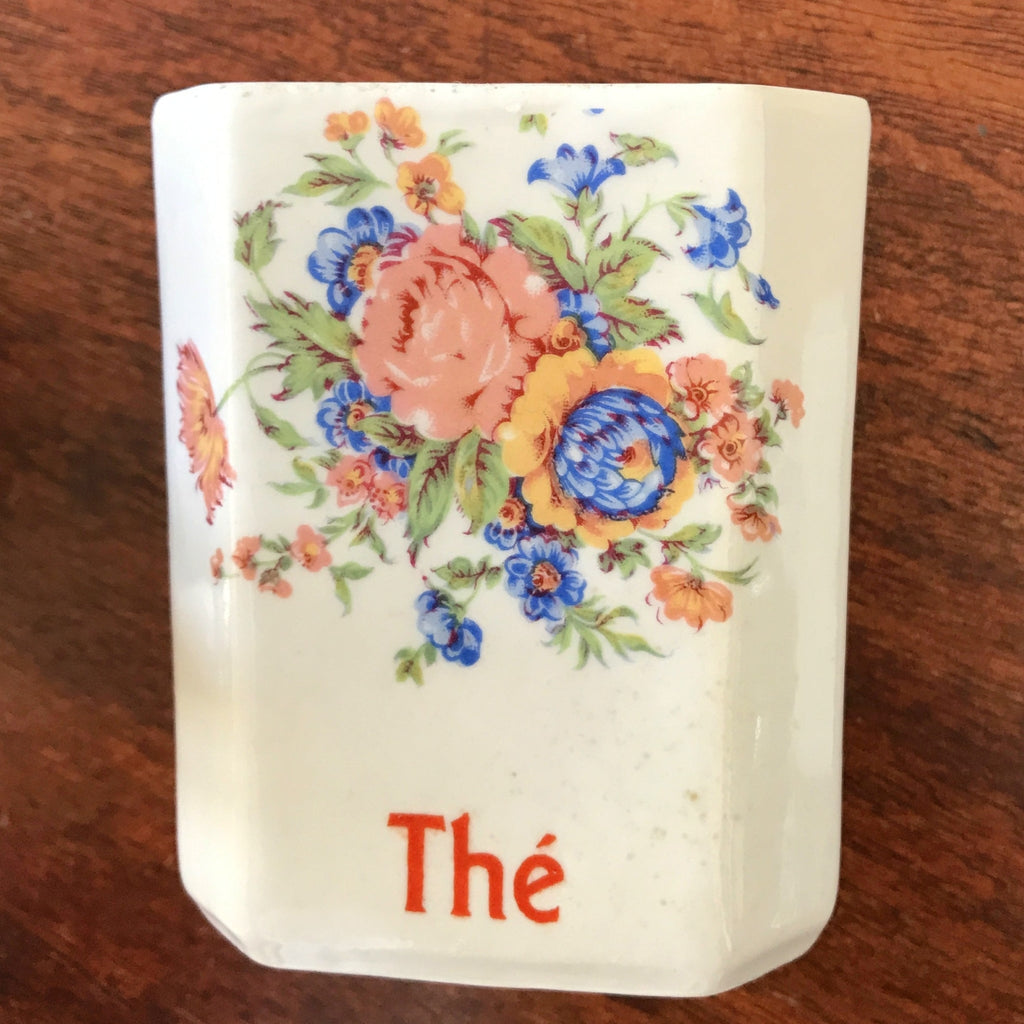 Ensemble de 4 pots à épices en faïence fine et décor fleurs multicolores Circa 1930 par Hello Broc brocante en ligne