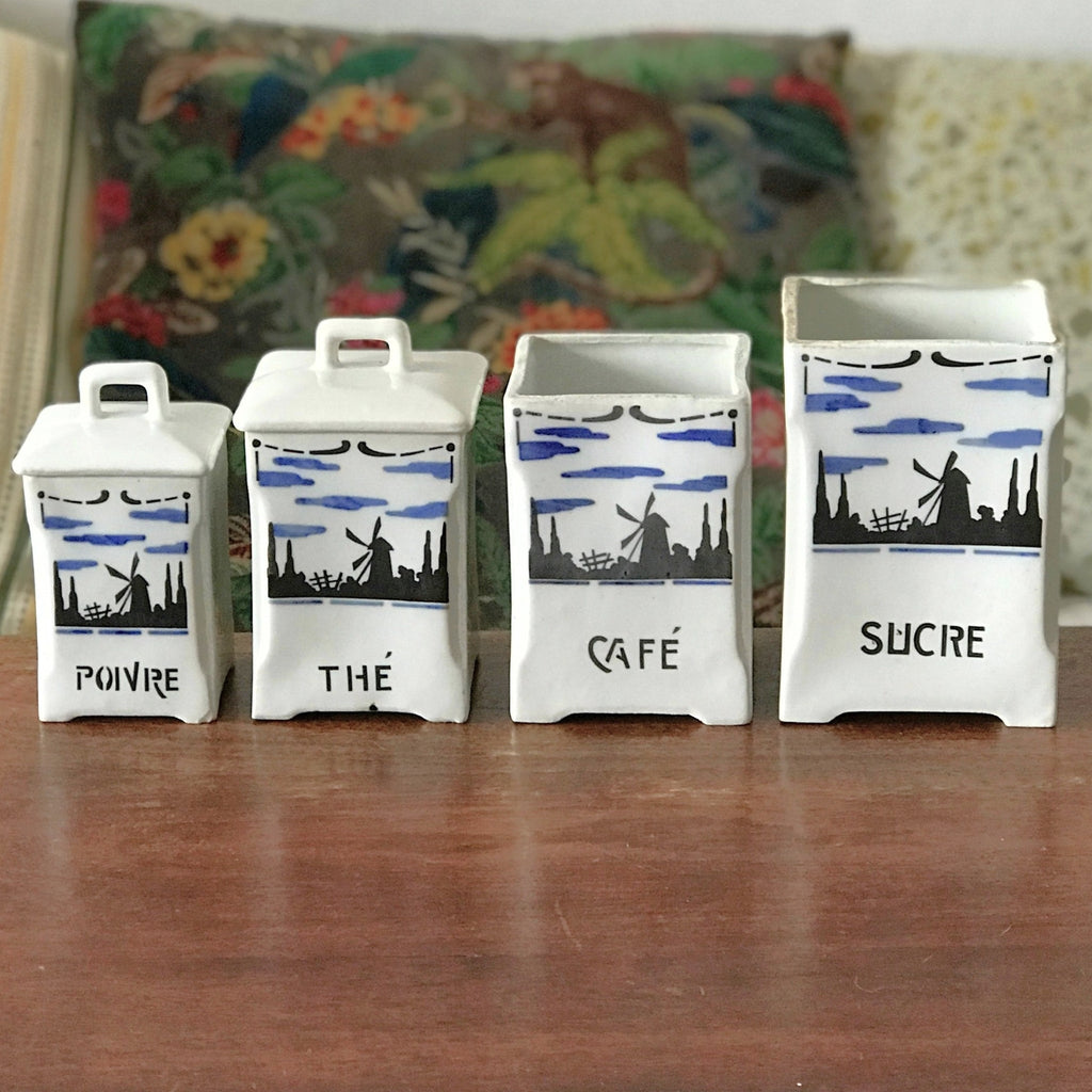 Ensemble de 4 pots à épices époque Art Nouveau décor paysage et moulin noir et bleu par Hello broc brocante en ligne - produit unique