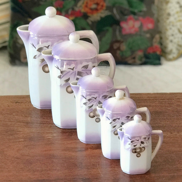 Série de pots à lait de tailles différentes Art Déco par Digoin et Sarreguemines par Hello Broc brocante en ligne