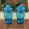 Lot de 2 bocaux publicitaires vintage en verre moulé bleu Lever par Hello Broc brocante en ligne