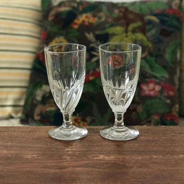 Paire de verres à absinthe en verre soufflé à la bouche début XXème siècle par Hello Broc brocante en ligne
