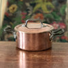 Petite marmite ou cocotte ancienne en cuivre étamé par Hello Broc brocante en ligne