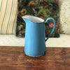 Pichet ancien broc en métal émaillé bleu par Hello Broc brocante en ligne