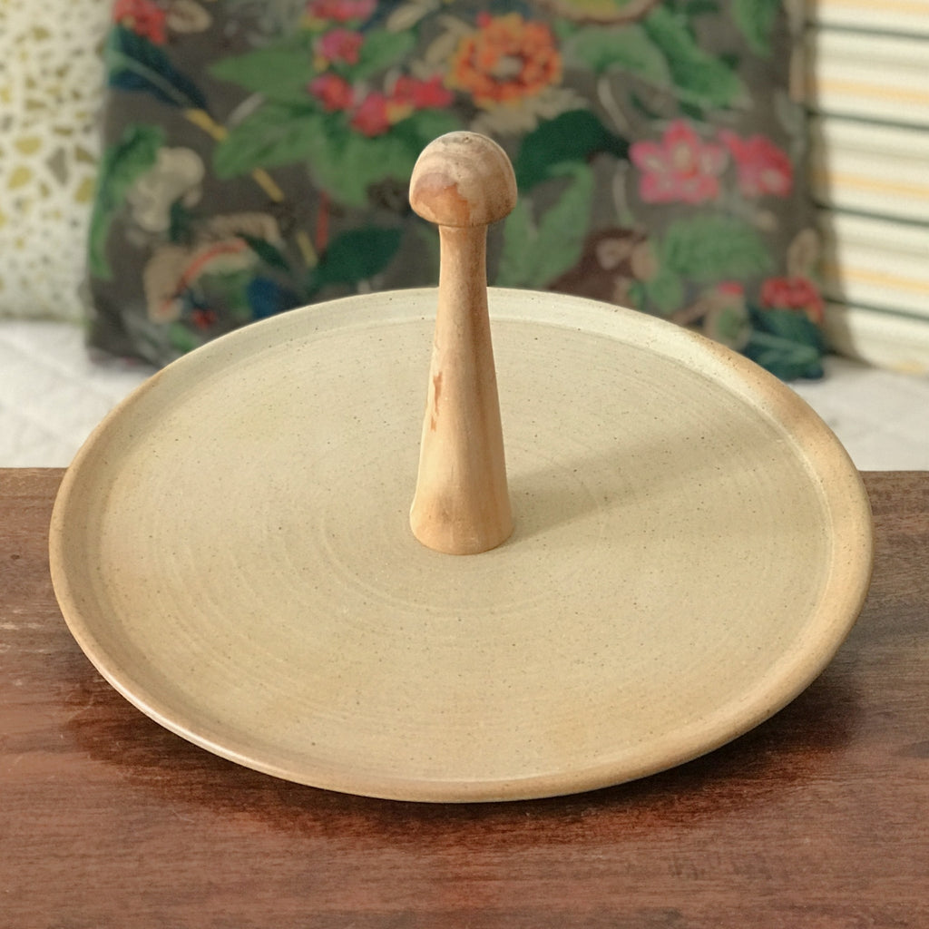 Plateau à fromage vintage en grès de CNP Grès Village France par Hello Broc brocante en ligne