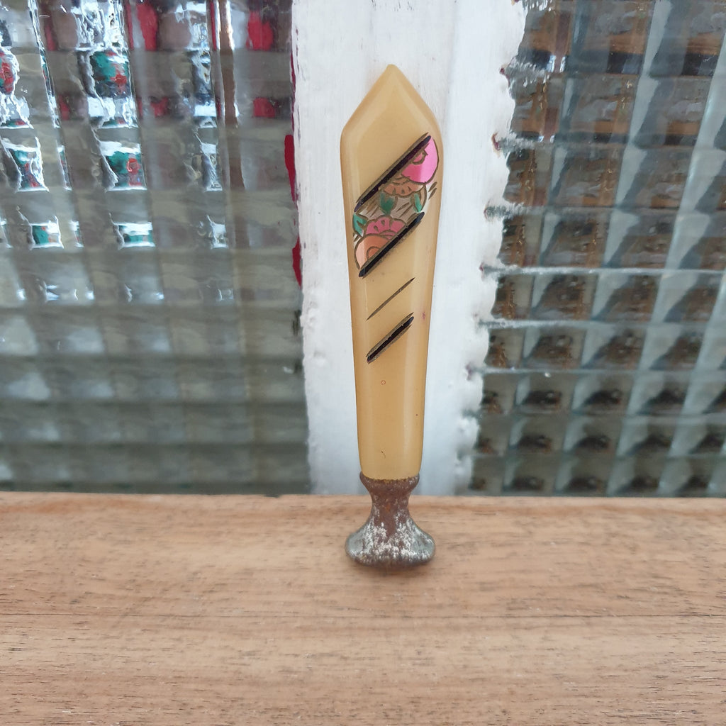 Ensemble d'écriture ou  nécessaire de bureau pour enfant Art Déco Circa 1920 en bakélite imitation corne par Hello Broc brocante en ligne