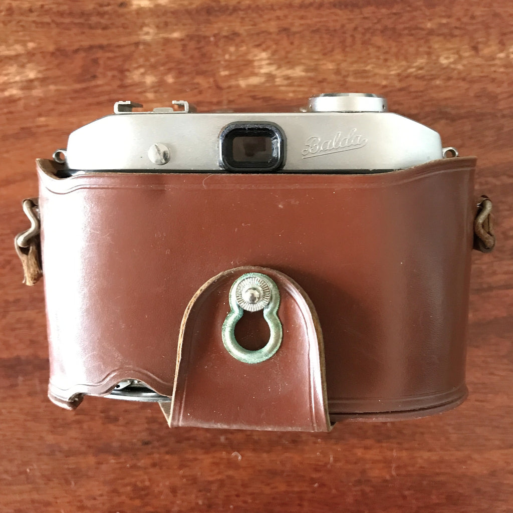 Appareil photo vintage Balda matic I dans sa boîte d'origine 1960 par Hello Broc brocante en ligne