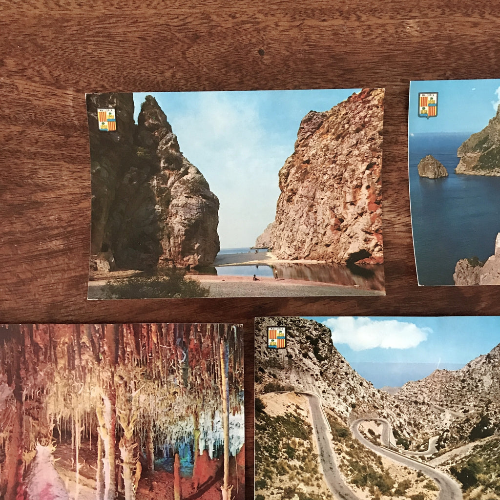 Lot de 7 cartes postales anciennes colorisées souvenir de Majorque (Mallorca Baleares) Espagne années 60 format 15 x 10,5 cm par Hello Broc brocante en ligne