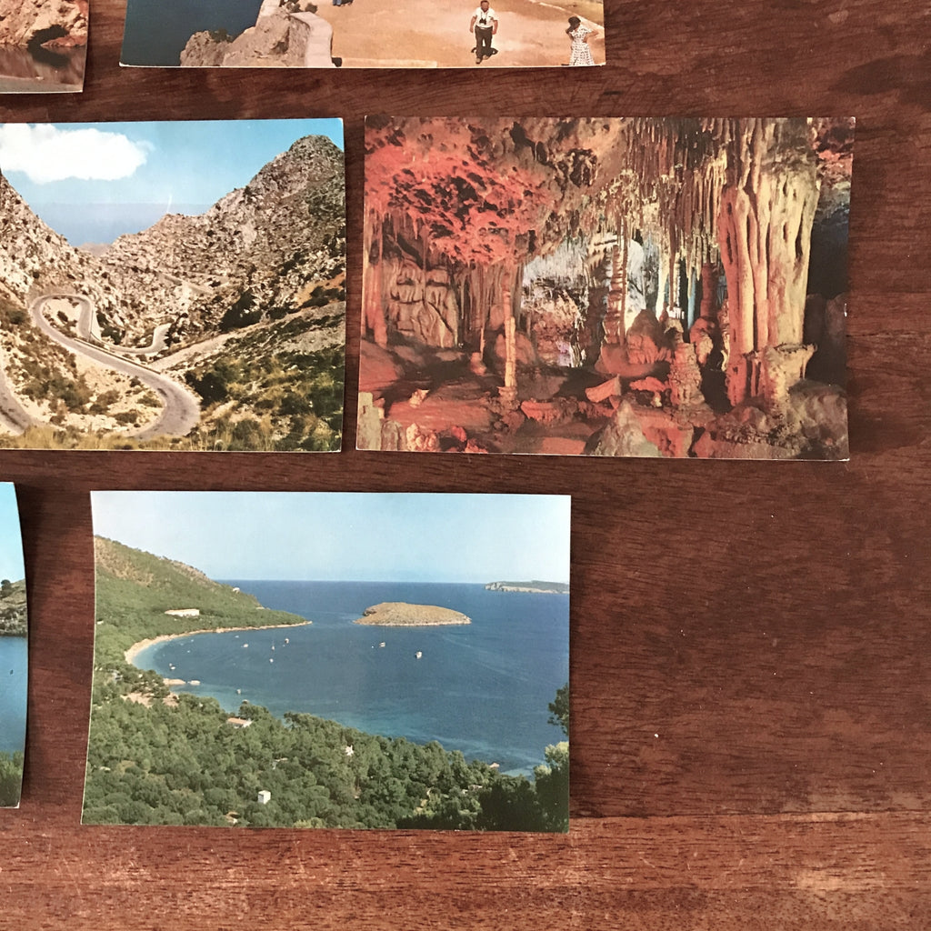 Lot de 7 cartes postales anciennes colorisées souvenir de Majorque (Mallorca Baleares) Espagne années 60 format 15 x 10,5 cm par Hello Broc brocante en ligne