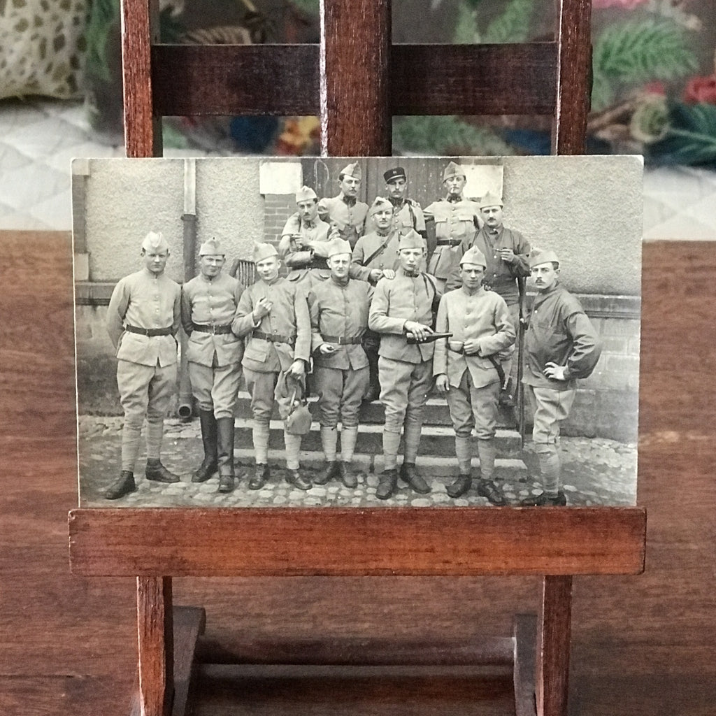 Carte postale ancienne en noir et blanc sépia thème militaria soldats Epinal Première Guerre Mondiale par Hello Broc brocante en ligne