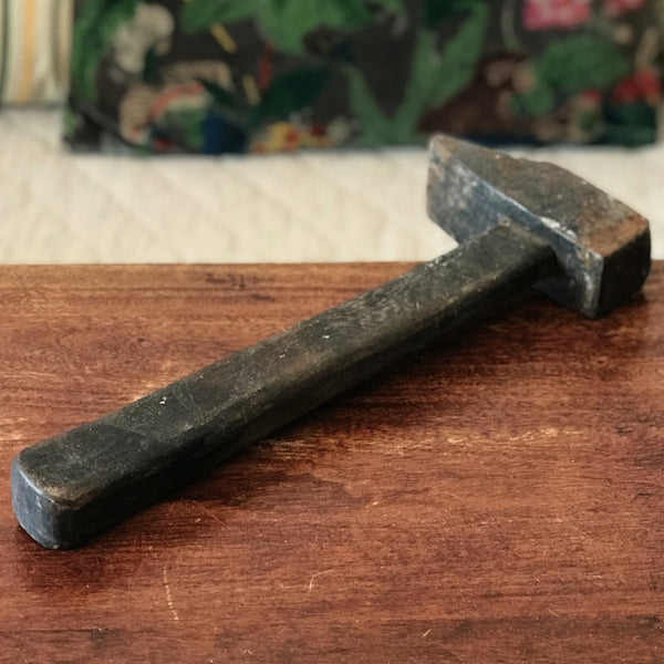 Marteau à forger début XXème siècle par Hello Broc brocante en ligne