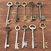 Lot de 10 clefs anciennes de taille moyenne longueur de 8,5 à 12,5 cm par Hello Broc brocante en ligne