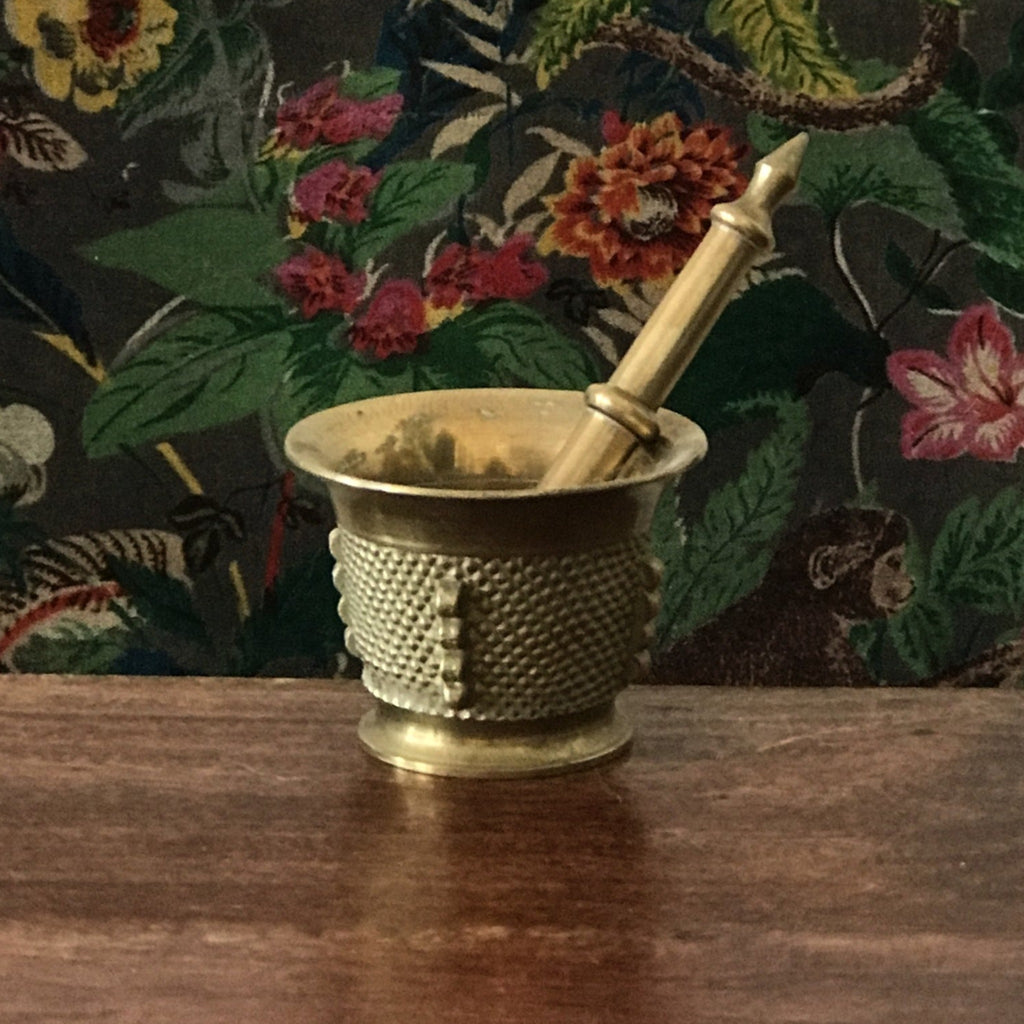 Petit mortier et son pilon en bronze doré - Hello Broc