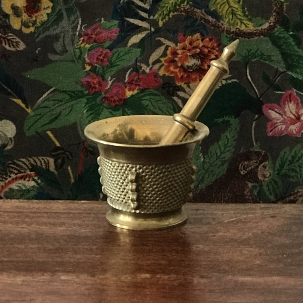 Petit mortier et son pilon en bronze doré - Hello Broc