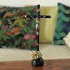 Crucifix sur pied époque Napoléon III en bois noirci, métal argenté et os par Hello Broc brocante en ligne