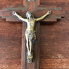 Crucifix années 40 en chêne, bronze doré et inserts en laiton par Hello Broc brocante en ligne
