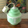 Suspension vintage années 80 verre opalin blanc impressions vert céladon par Hello Broc brocante en ligne
