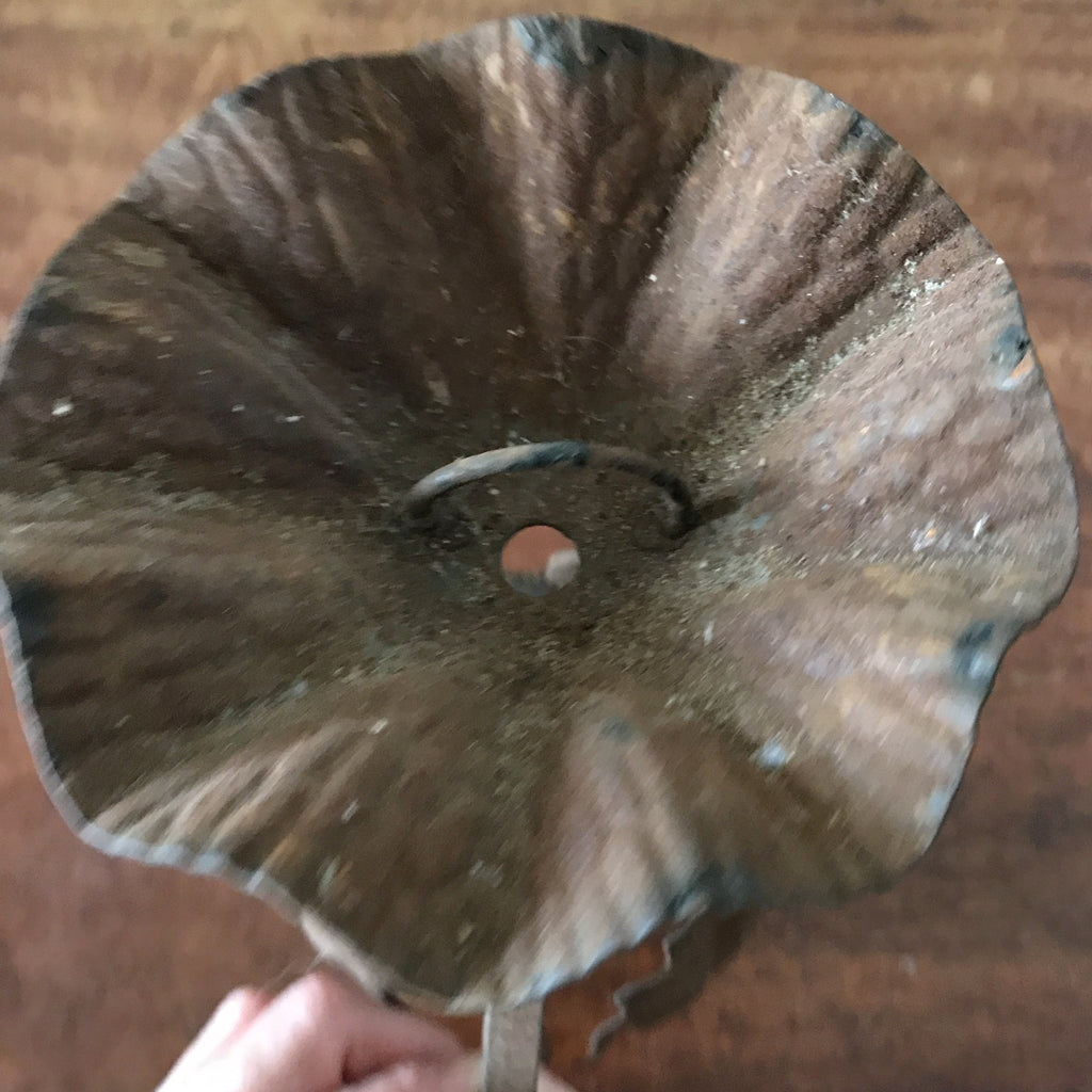 Suspension pied de lampe en fer forgé dans son jus Circa 1930 par Hello Broc brocante en ligne