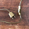 Lampe de bureau dans le style quinquet en laiton et bois abat-jour opaline blanche années 80 par Hello Broc brocante en ligne