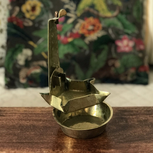 Lampe à huile / chaleil en cuivre par Hello Broc brocante en ligne