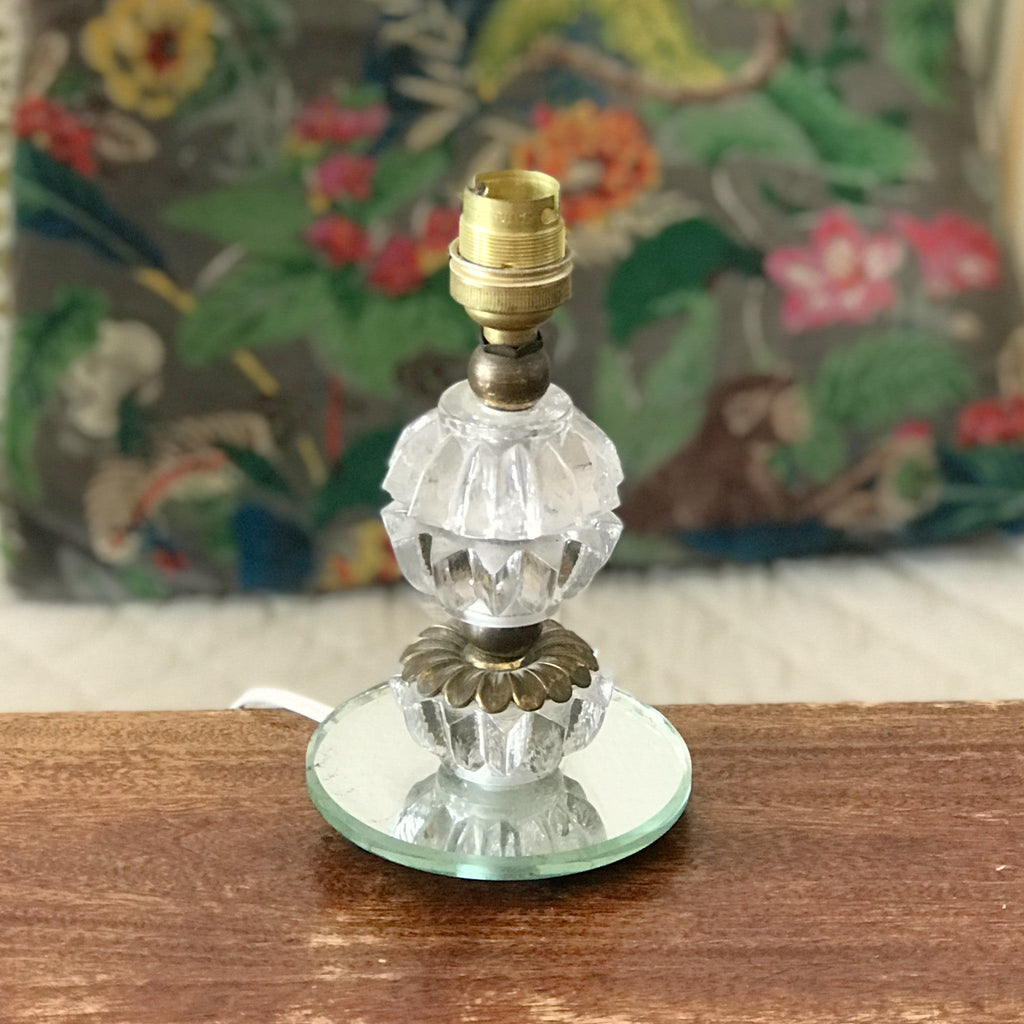 Pied de lampe de chevet cristal taillé et bronze, base miroir hauteur de 17 cm par Hello Broc brocante en ligne